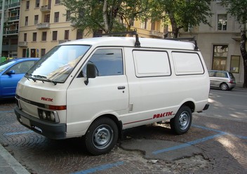 Wyciągarka Nissan Vanette I